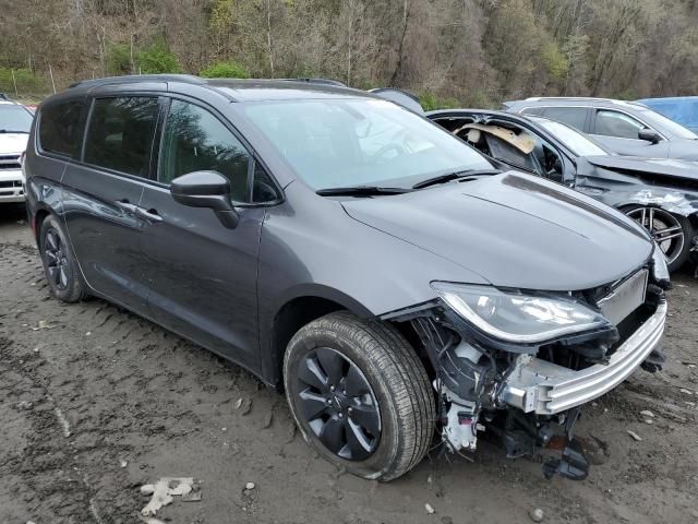 2020 Chrysler Pacifica Hybrid Touring