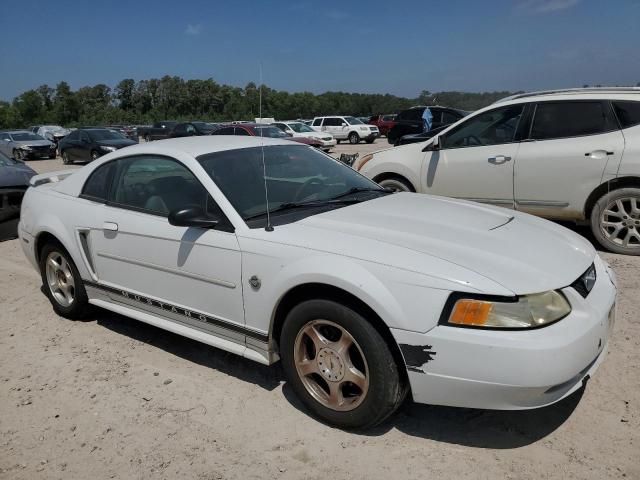 2004 Ford Mustang