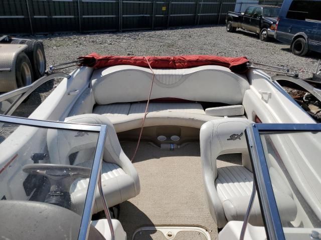 2005 Glastron Boat