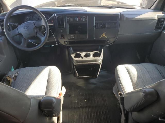 2005 Chevrolet Express G2500