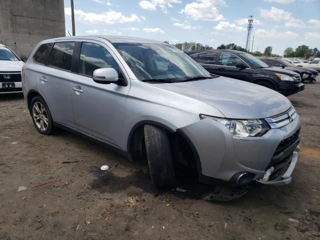 2015 Mitsubishi Outlander SE