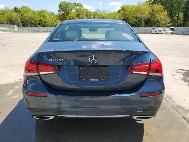 2019 Mercedes-Benz A 220