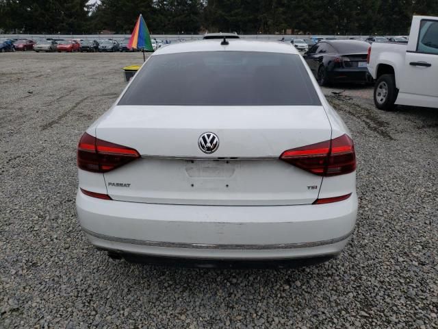 2017 Volkswagen Passat R-Line