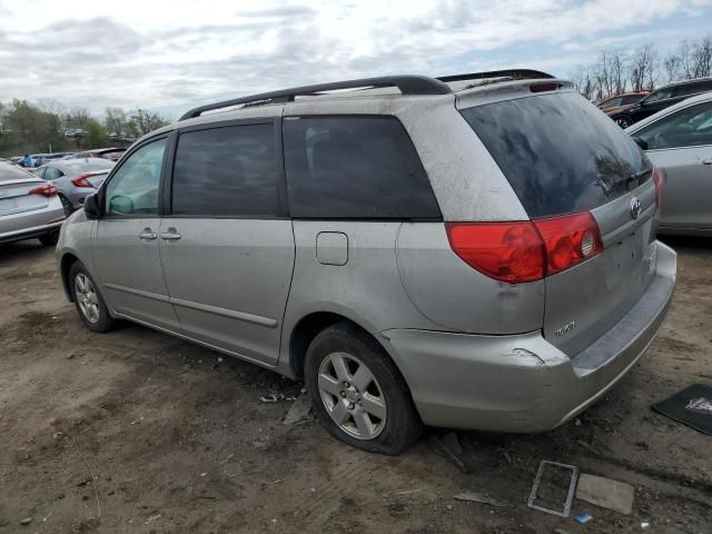 2010 Toyota Sienna CE