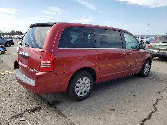 2009 Chrysler Town & Country LX