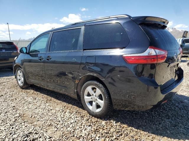 2015 Toyota Sienna LE