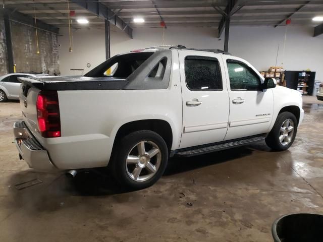 2011 Chevrolet Avalanche LT