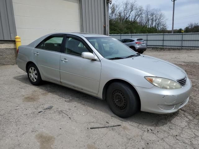 2005 Toyota Camry LE