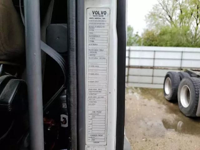 2015 Volvo VN VNL