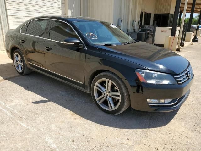 2012 Volkswagen Passat SEL