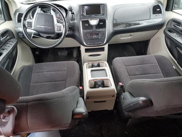 2011 Chrysler Town & Country Touring