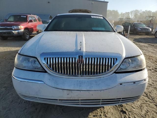 2007 Lincoln Town Car Signature Limited