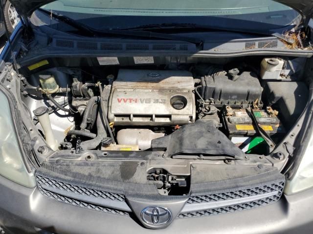 2004 Toyota Sienna CE