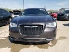 2016 Chrysler 300 Limited