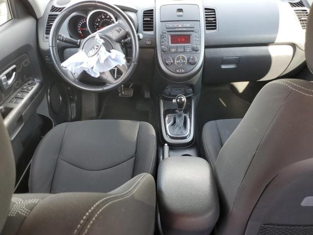 2013 KIA Soul +