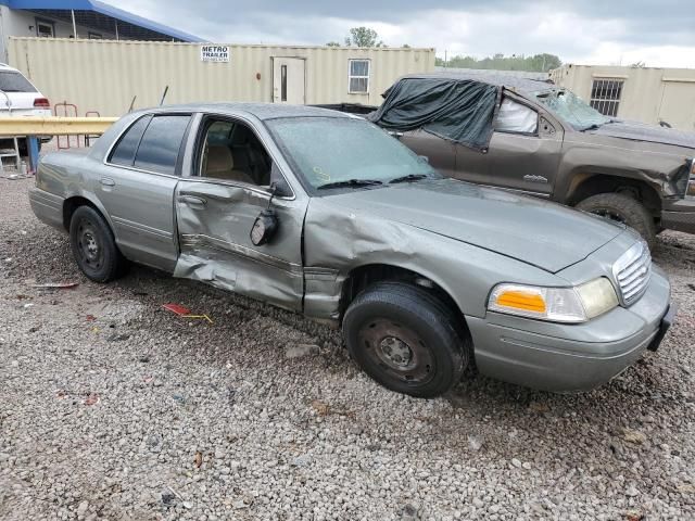 2004 Ford Crown Victoria