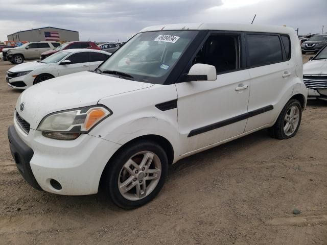 2011 KIA Soul +