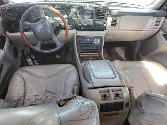 2004 Cadillac Escalade Luxury