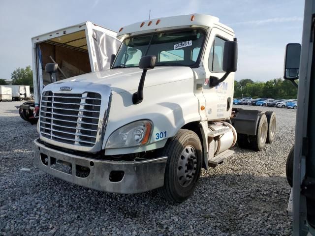 2016 Freightliner Cascadia 125