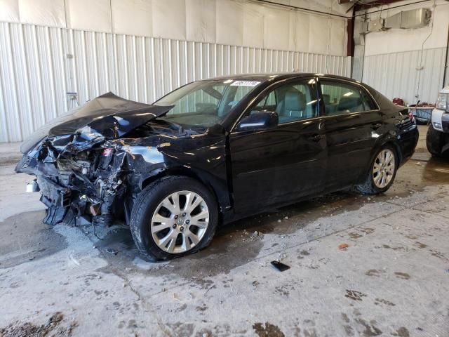 2010 Toyota Avalon XL