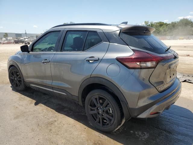 2022 Nissan Kicks SR