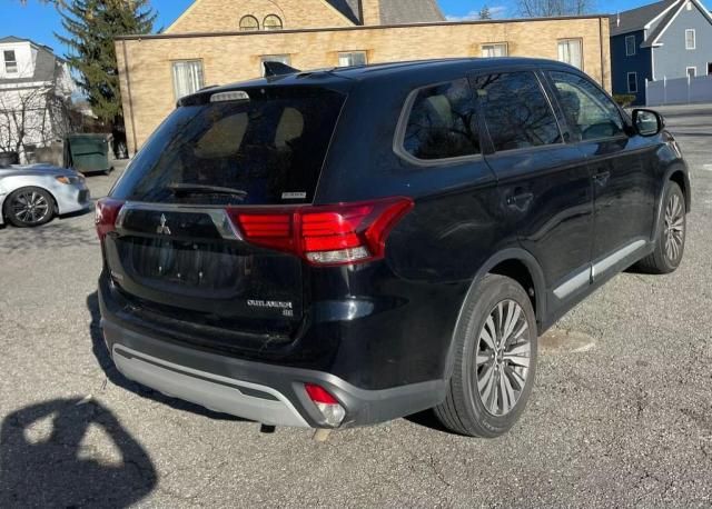 2019 Mitsubishi Outlander SE