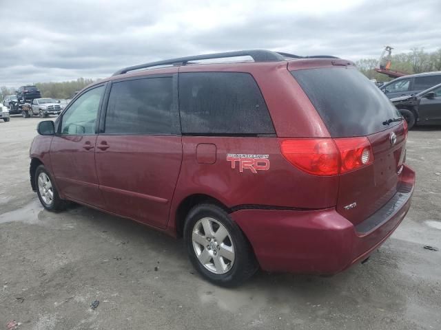 2009 Toyota Sienna CE