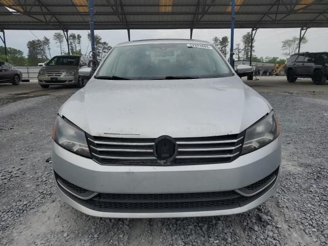 2013 Volkswagen Passat SE