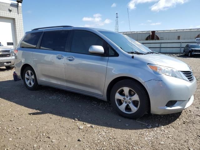 2011 Toyota Sienna LE