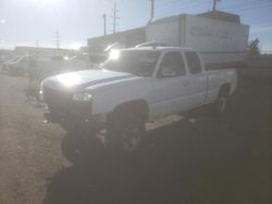 Salvage Trucks for sale at auction: 2004 GMC Sierra K2500 Heavy Duty