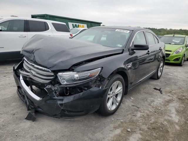 2016 Ford Taurus SE