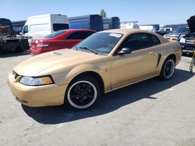 2000 Ford Mustang