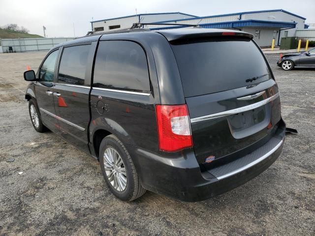 2015 Chrysler Town & Country Touring L