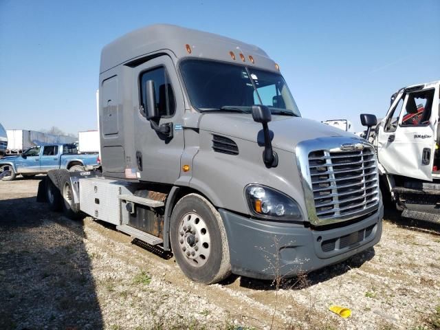 2017 Freightliner Cascadia 113