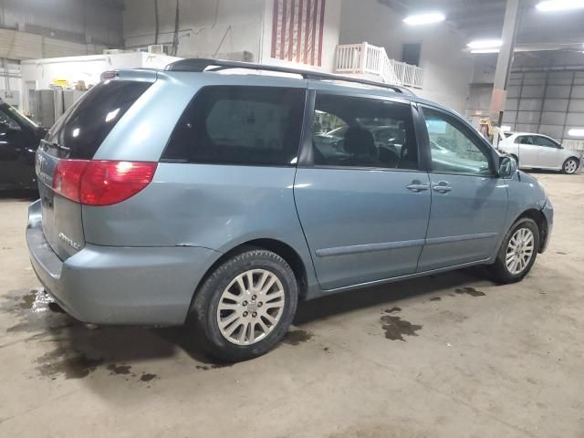 2008 Toyota Sienna XLE