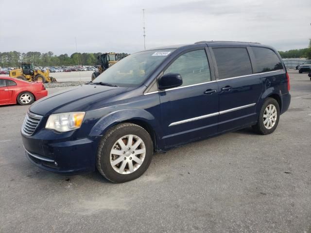 2013 Chrysler Town & Country Touring