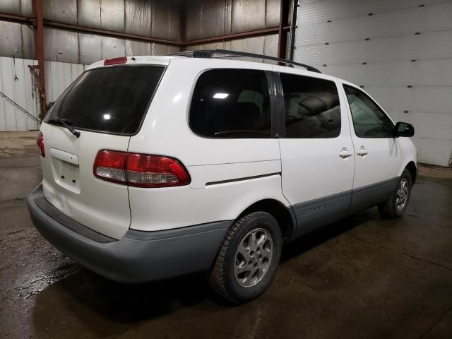 2001 Toyota Sienna LE