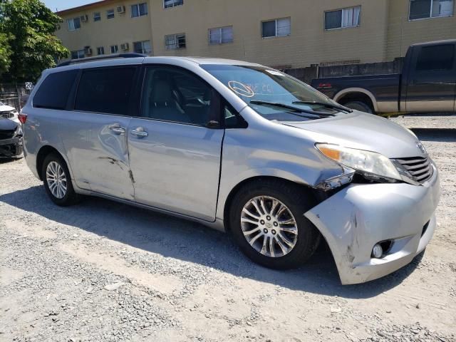 2015 Toyota Sienna XLE