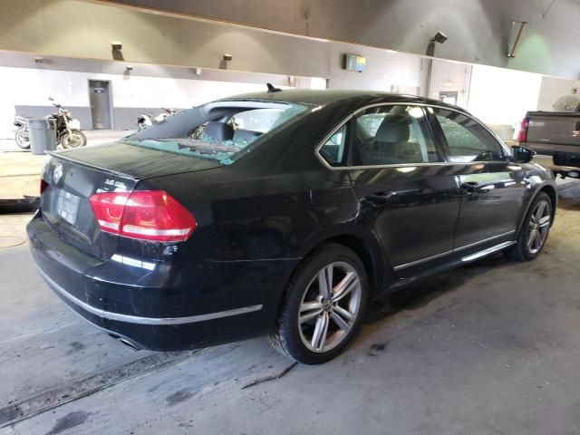 2012 Volkswagen Passat SEL