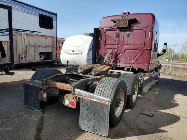 2014 Freightliner Cascadia 125