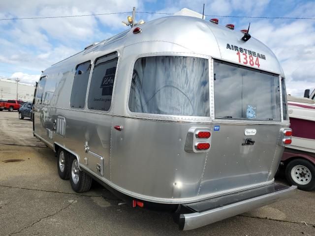 2020 Airstream Flying CLO