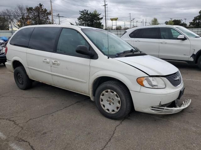 2002 Chrysler Town & Country LX