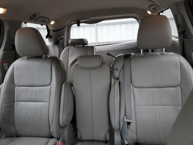 2015 Toyota Sienna XLE