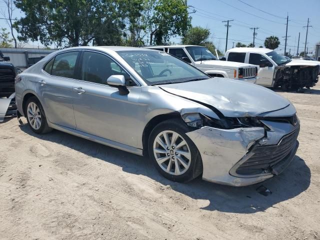 2022 Toyota Camry LE