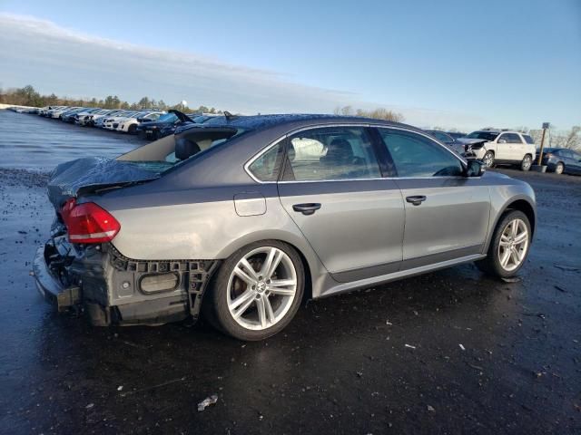 2013 Volkswagen Passat SEL