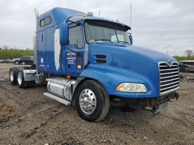 2006 Mack 600 CXN600