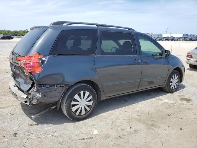 2010 Toyota Sienna CE