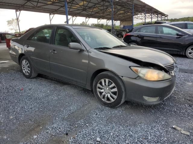 2005 Toyota Camry LE