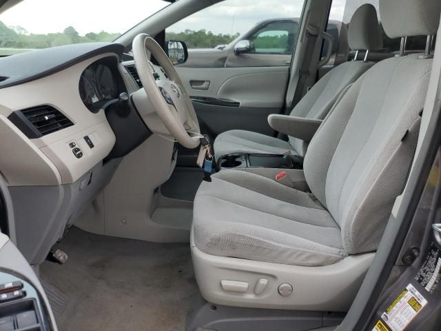 2011 Toyota Sienna LE