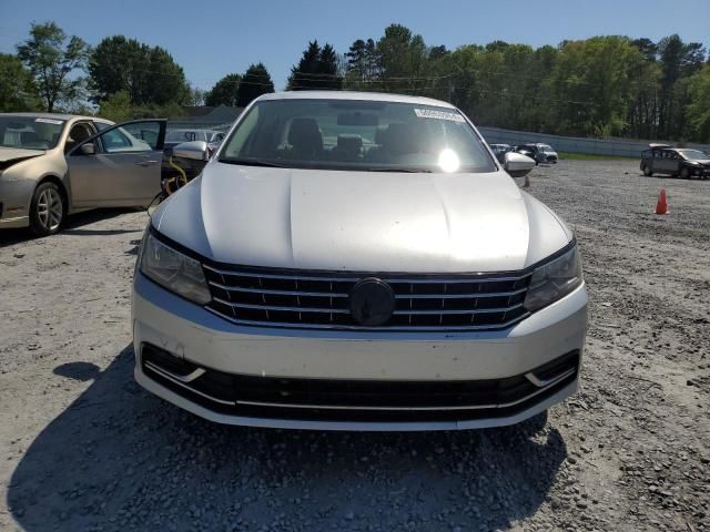 2017 Volkswagen Passat SE